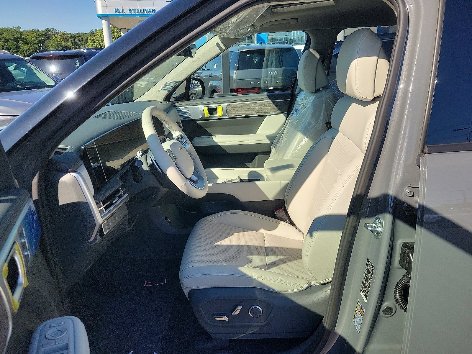 Used 2024 Hyundai Santa Fe Limited AWD/4WD image 12