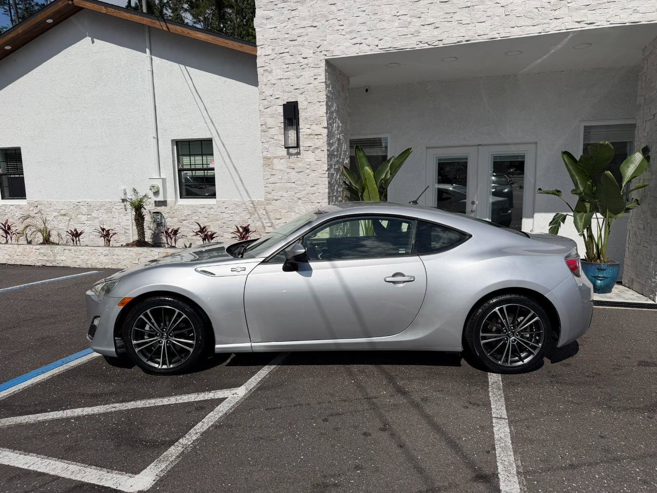 Used 2014 Scion FR-S RWD image 2