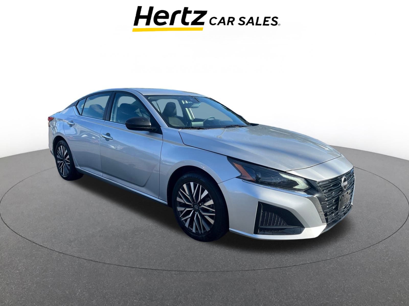 Used 2024 Nissan Altima 2.5 SV image 1