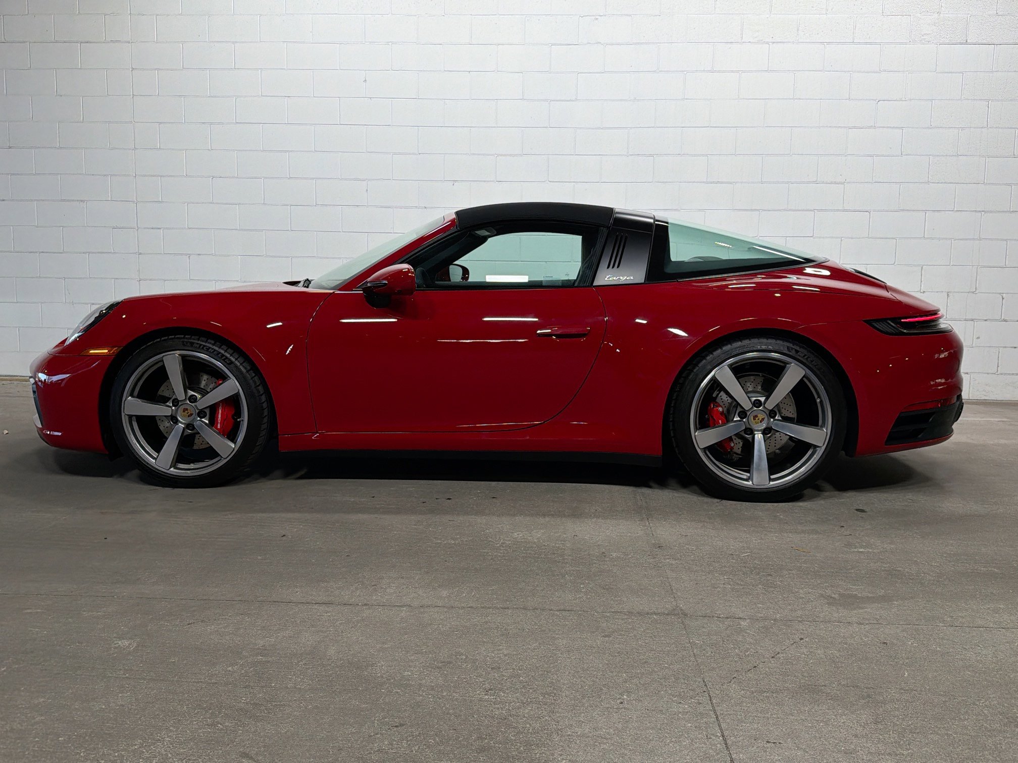 Certified 2024 Porsche 911 Targa 4S image 2