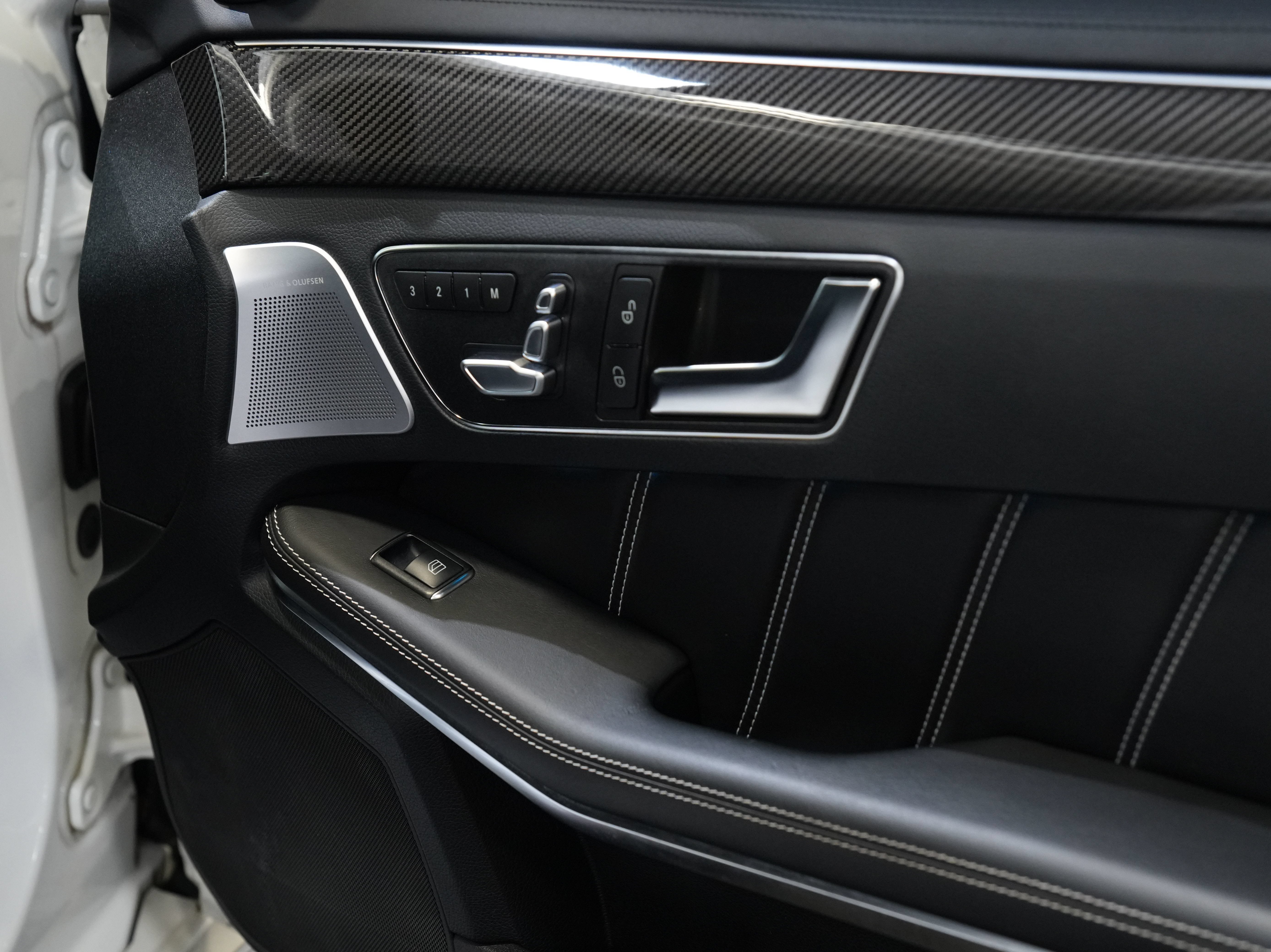 Used 2014 Mercedes-Benz E 63 AMG S-Model w/ Driver Assistance Package image 27