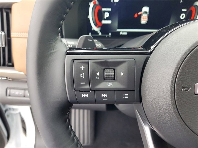 New 2025 Nissan Pathfinder Platinum image 12