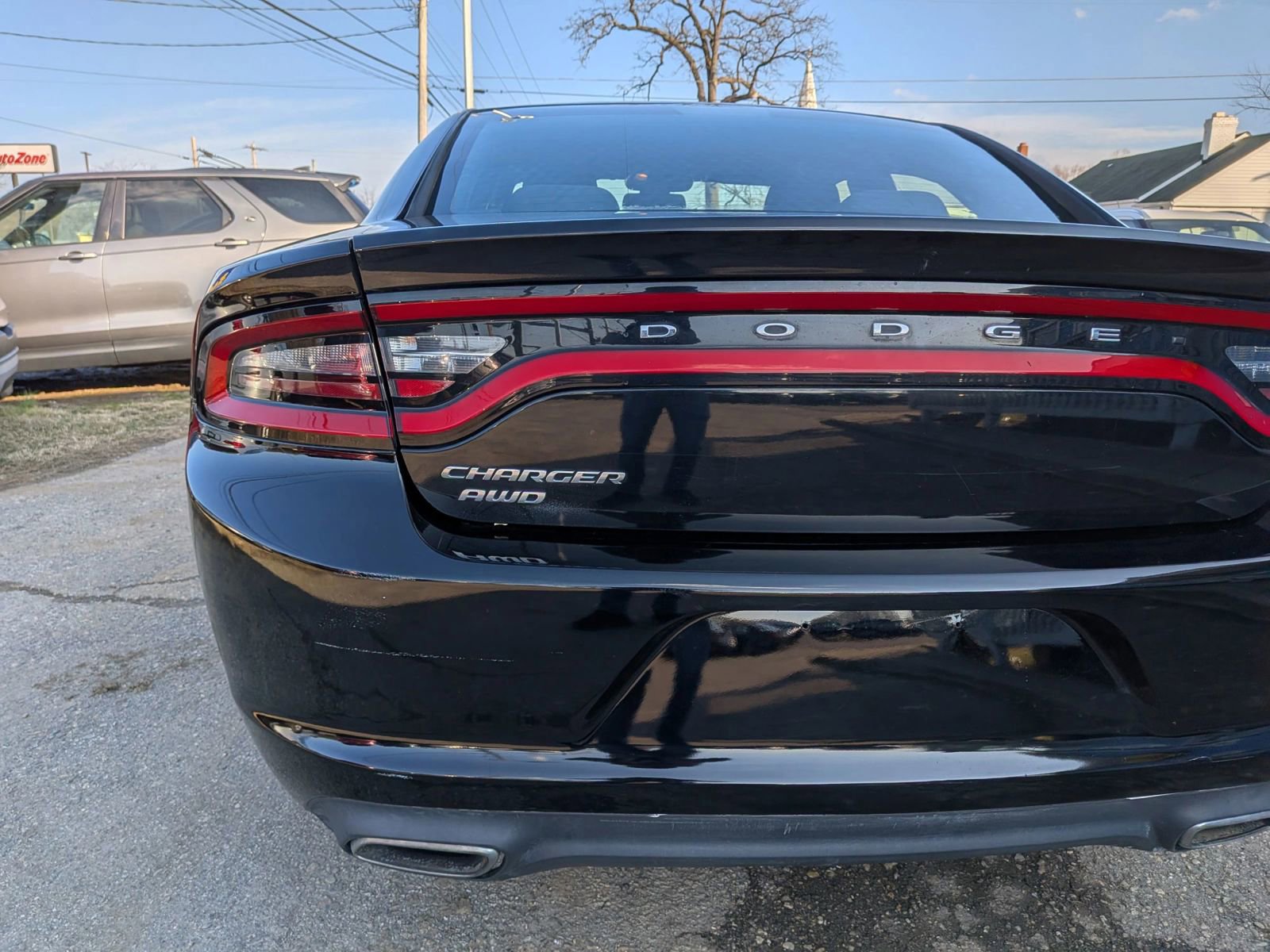 Used 2015 Dodge Charger SE image 11
