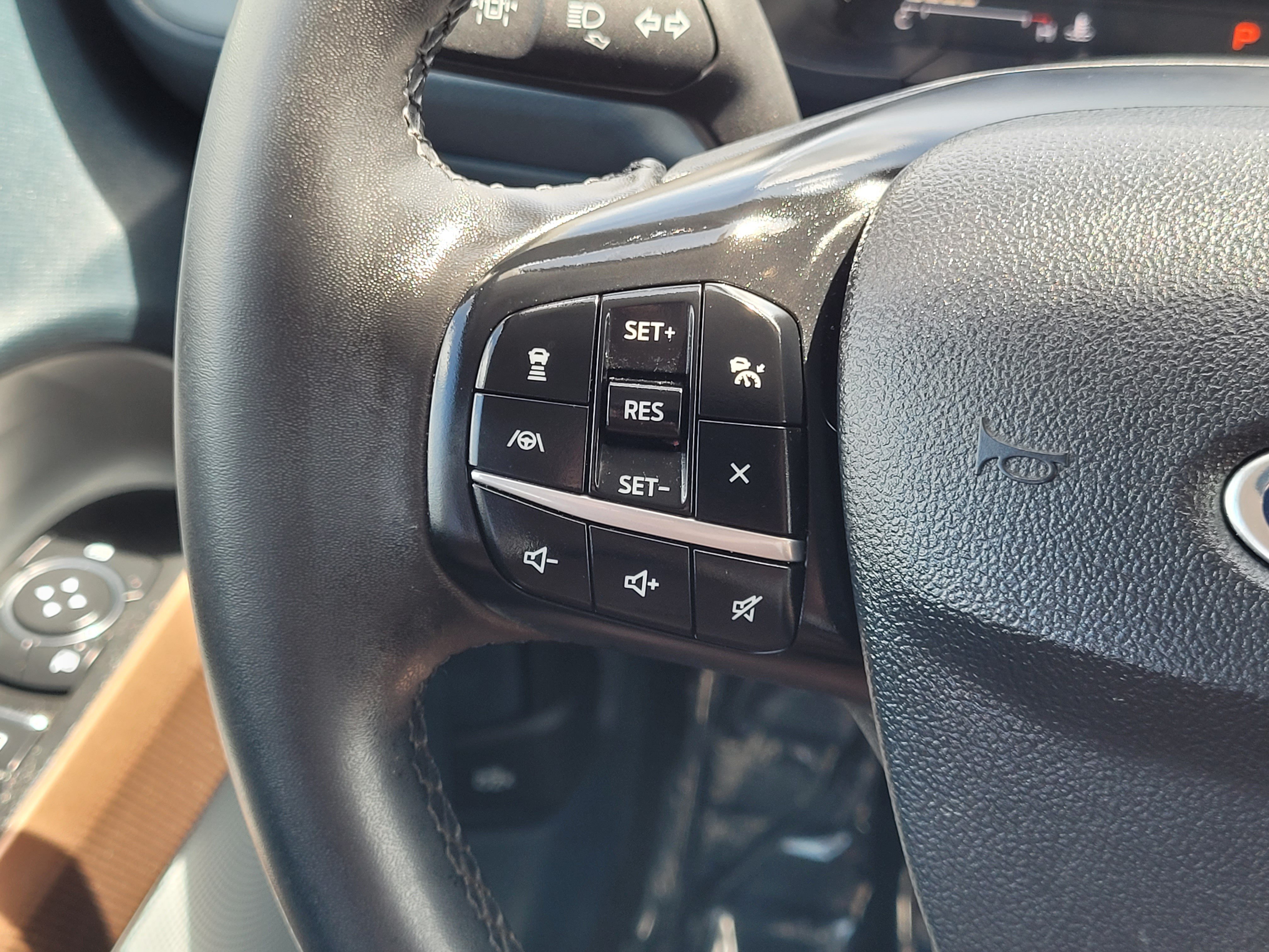 Used 2024 Ford Maverick Lariat AWD/4WD image 13