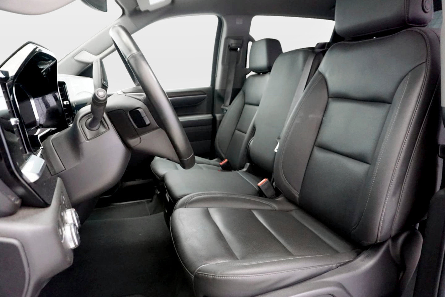 Used 2026 GMC Sierra 1500 SLT AWD/4WD image 18