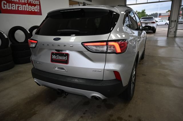 Used 2020 Ford Escape Titanium AWD/4WD image 6