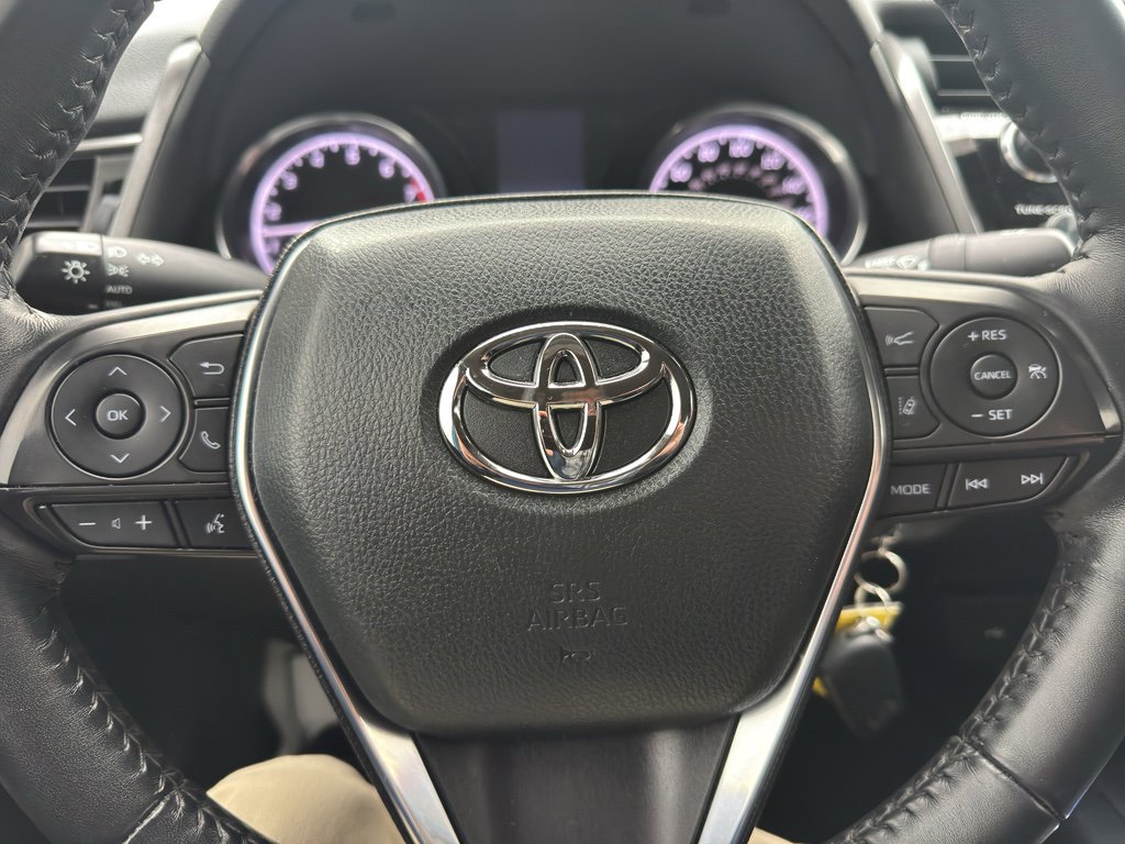 Used 2020 Toyota Camry SE image 10