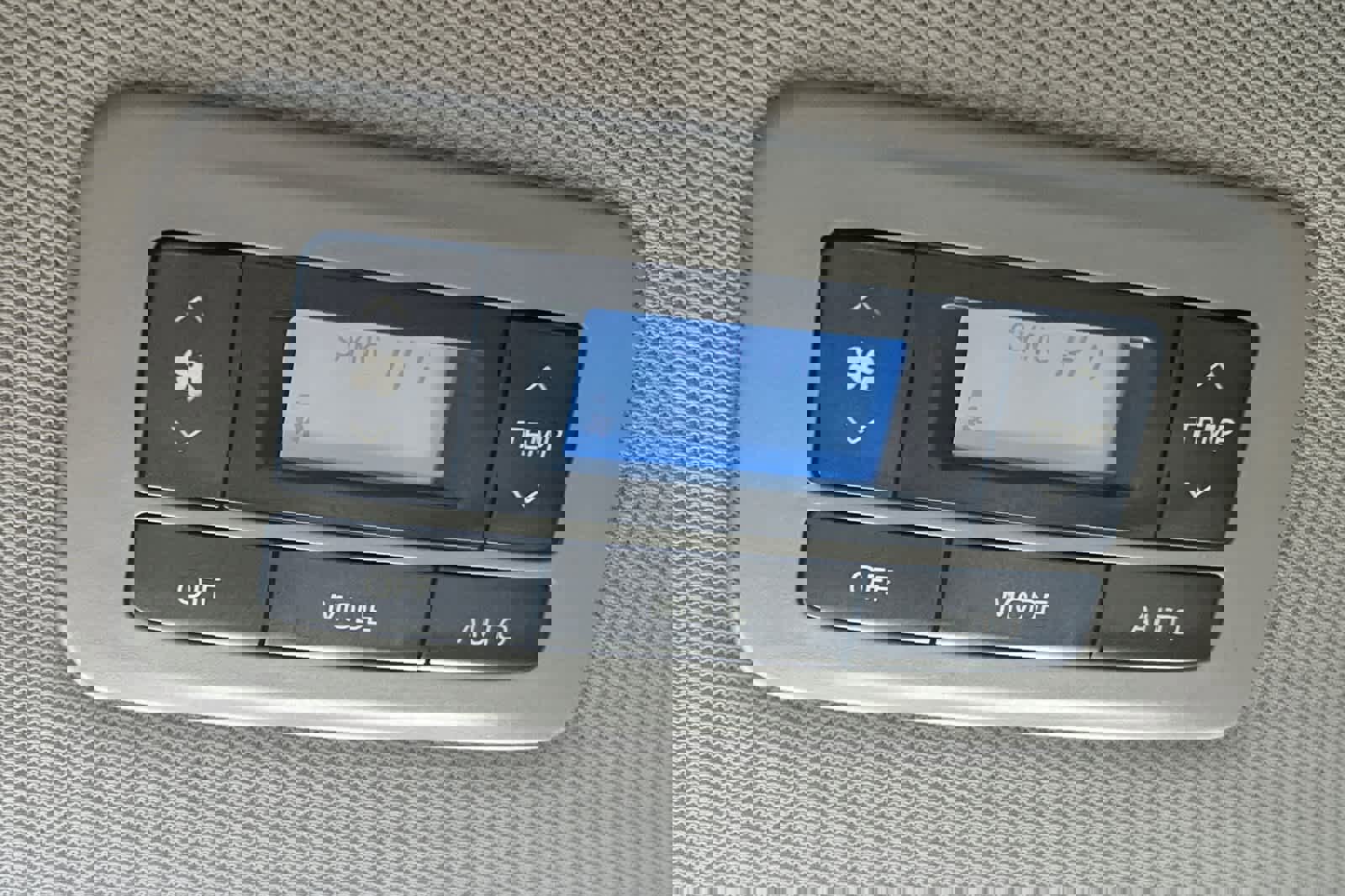 Used 2015 Toyota Sienna XLE w/ XLE Navigation Package image 14