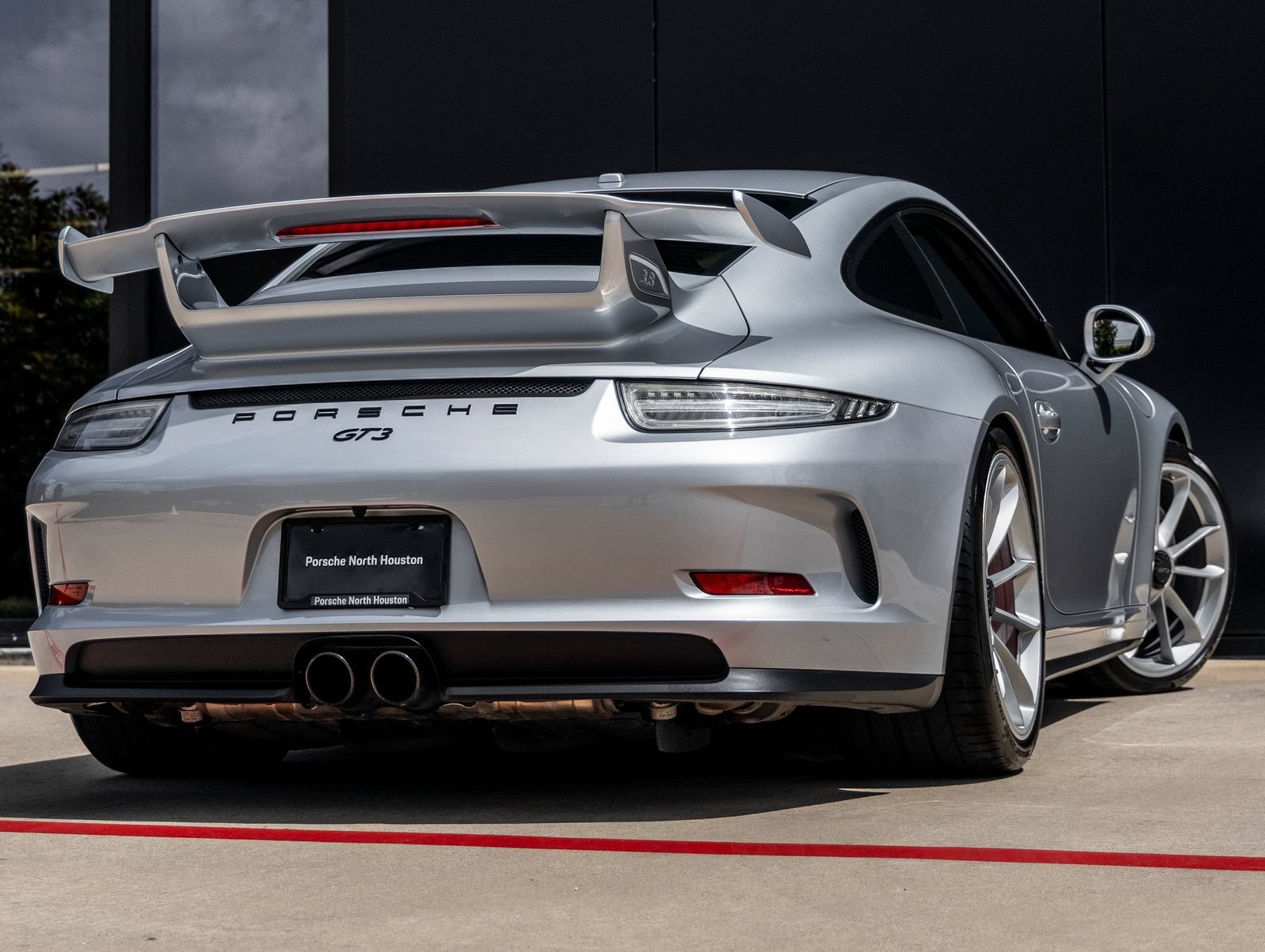 Certified 2016 Porsche 911 GT3 RWD image 11