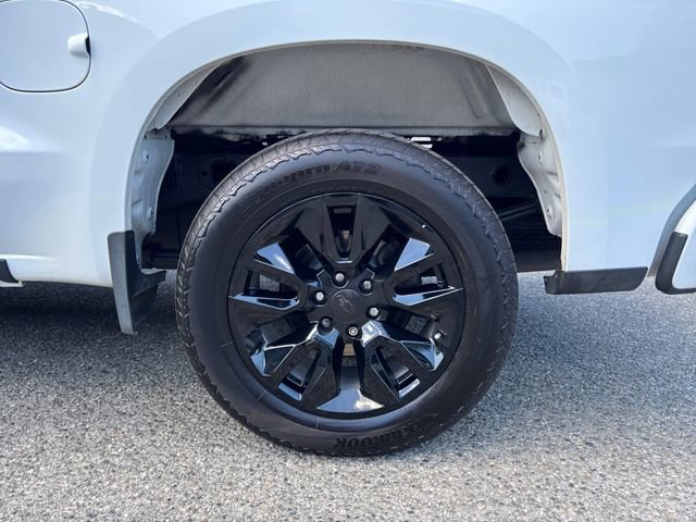 Used 2019 Chevrolet Silverado 1500 Custom w/ Custom Value Package AWD/4WD image 29