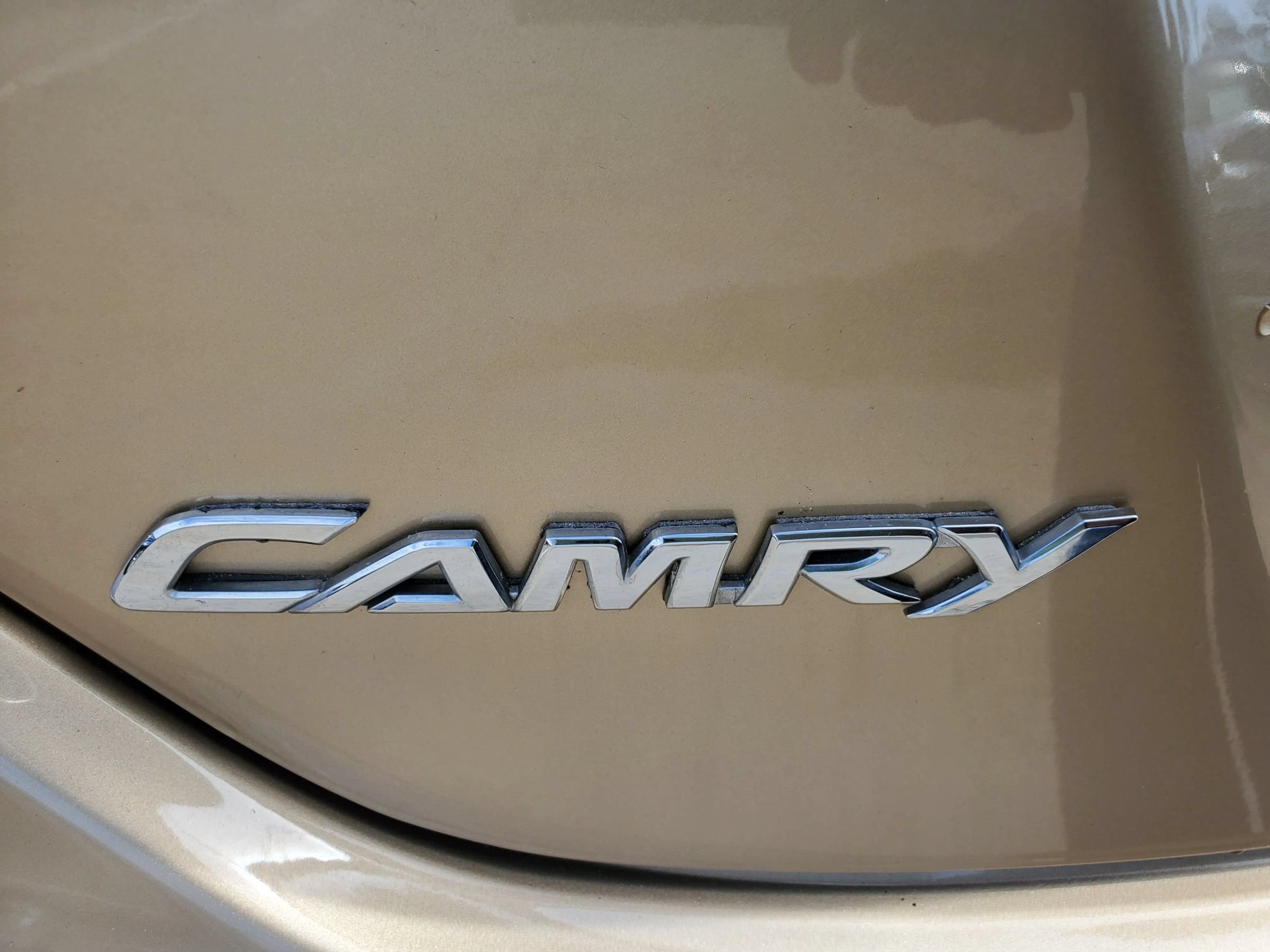 Used 2012 Toyota Camry LE FWD image 7