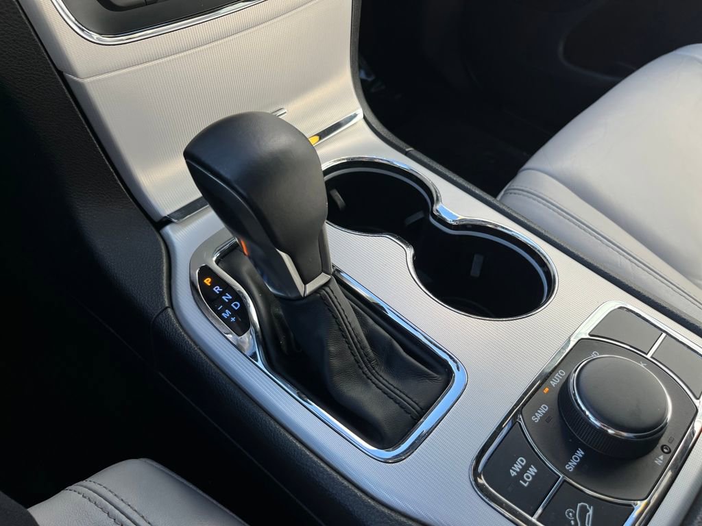 Used 2018 Jeep Grand Cherokee Limited image 30