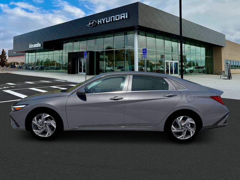 New 2026 Hyundai Elantra Limited FWD image 3