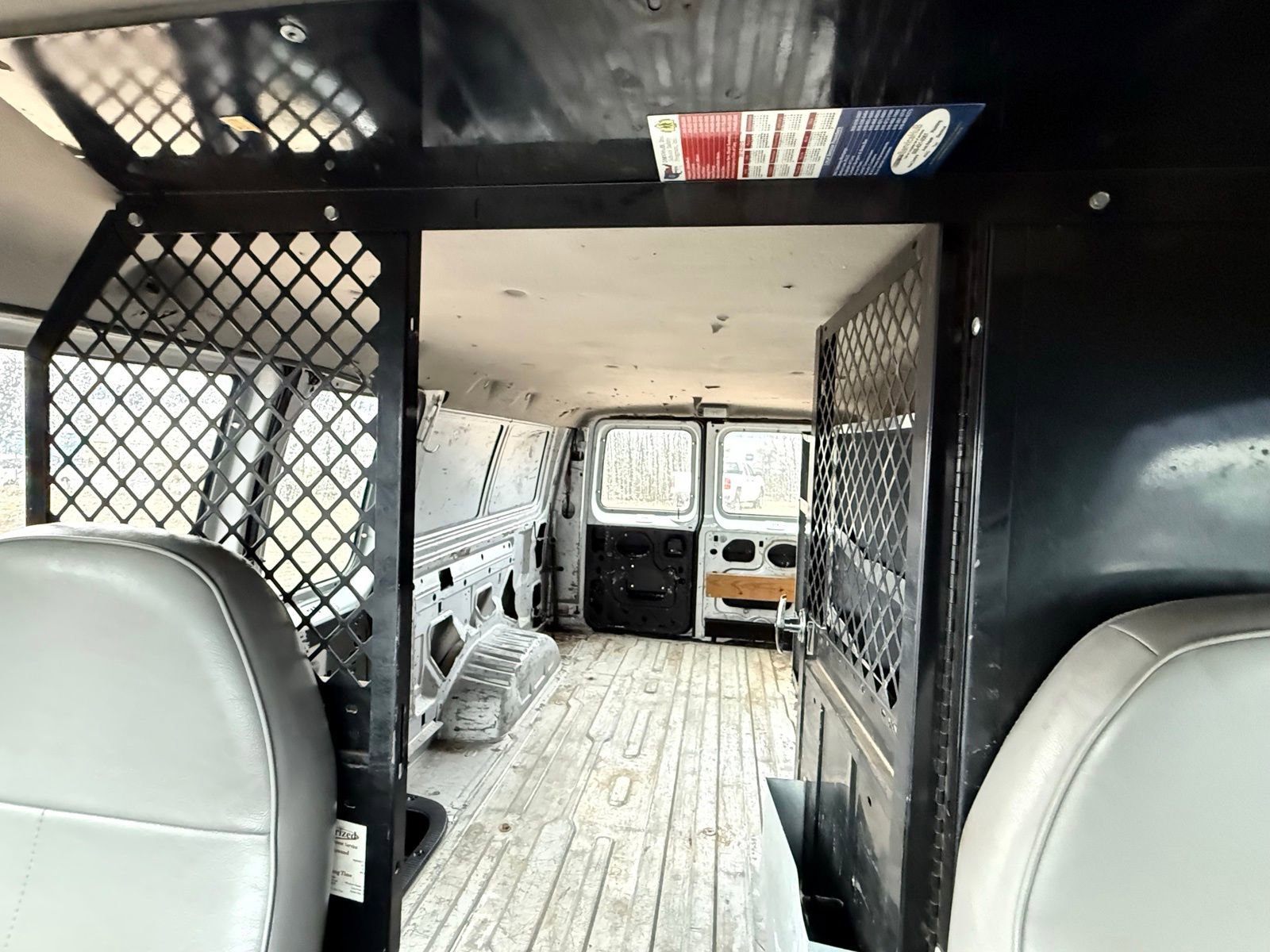 Used 1999 Ford E-250 and Econoline 250 RWD image 22