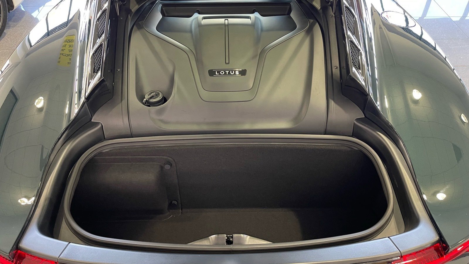 Used 2026 Lotus Emira SE image 33