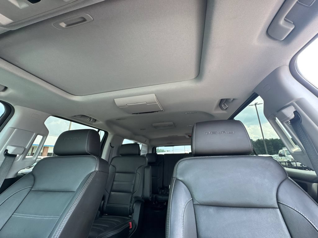 Used 2018 GMC Yukon XL Denali w/ Denali Ultimate Package AWD/4WD image 32