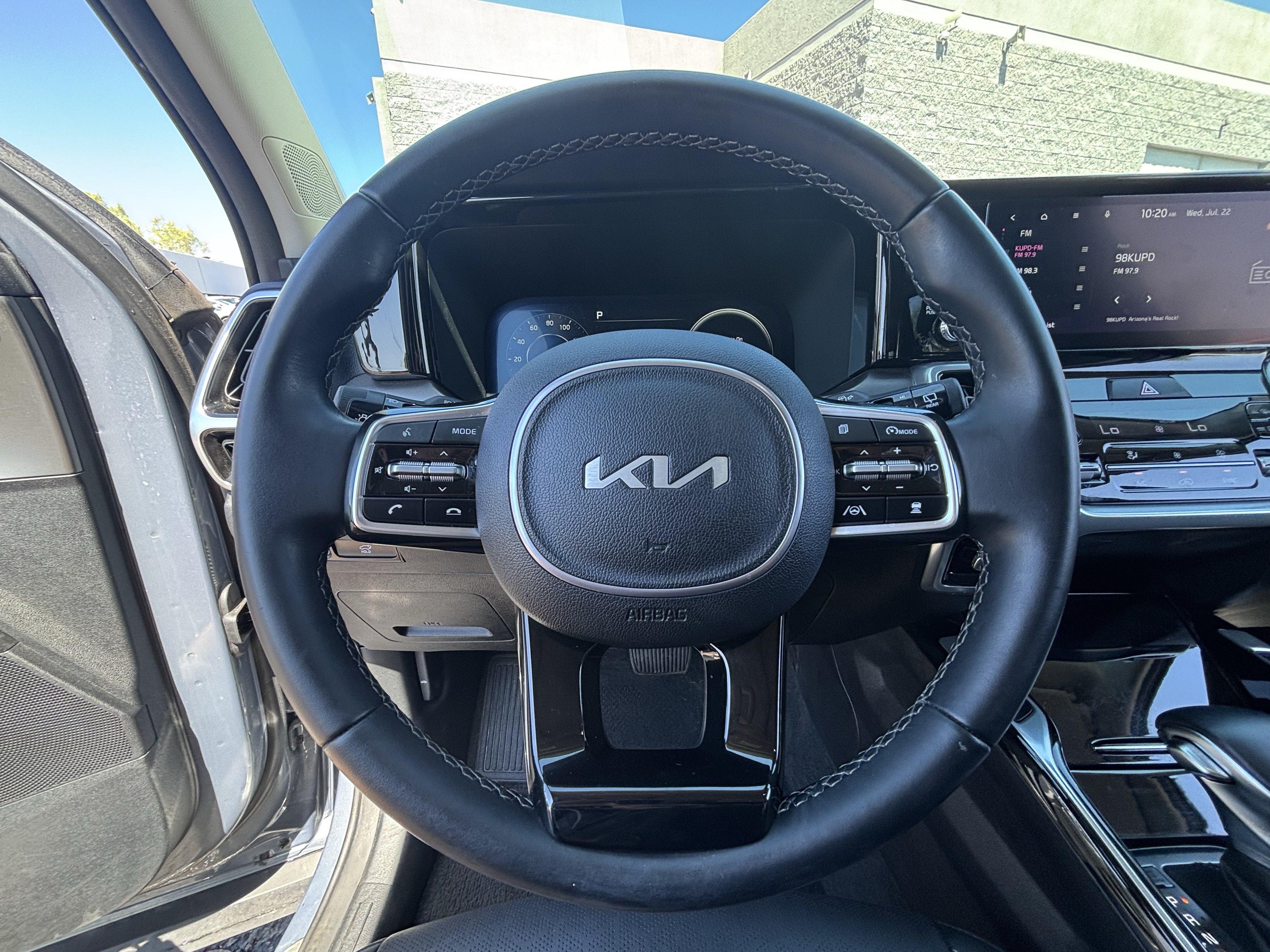 Certified 2023 Kia Sorento SX AWD/4WD image 24