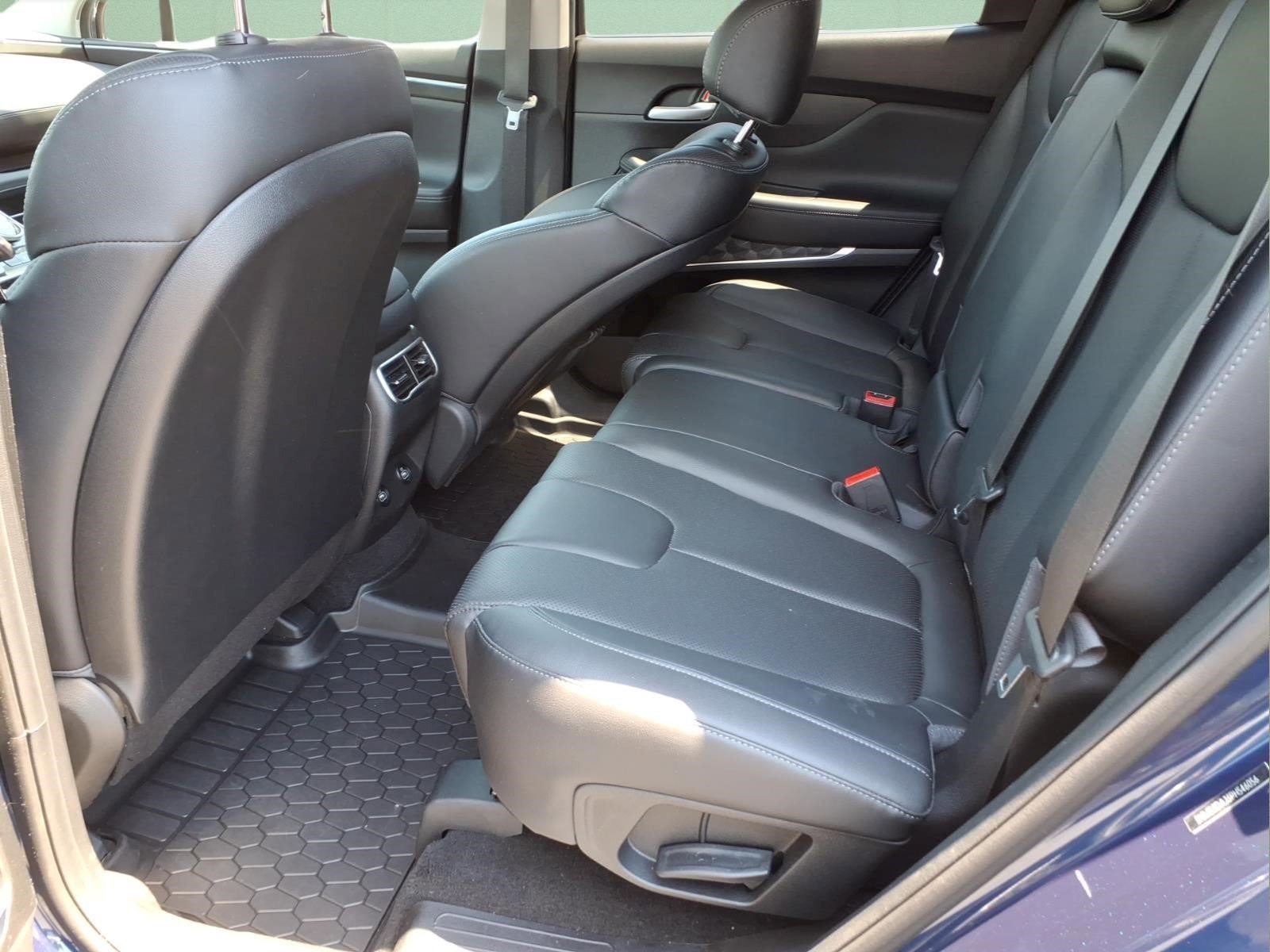 Used 2023 Hyundai Santa Fe SEL w/ Premium Package AWD/4WD image 17