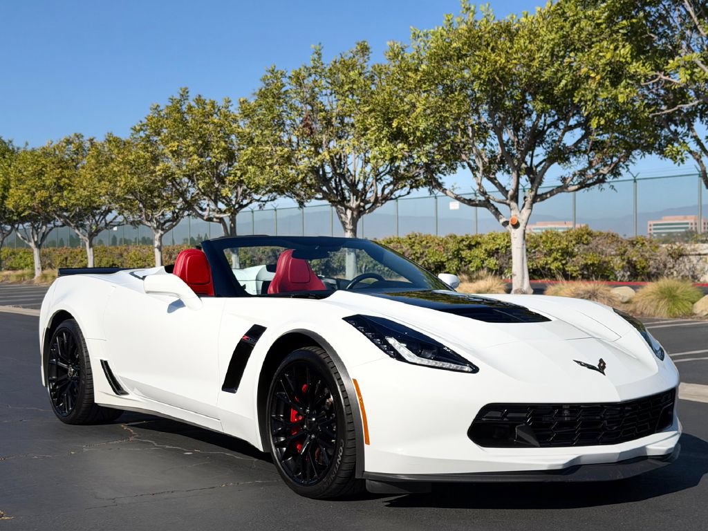 Used 2016 Chevrolet Corvette Z06 RWD image 3