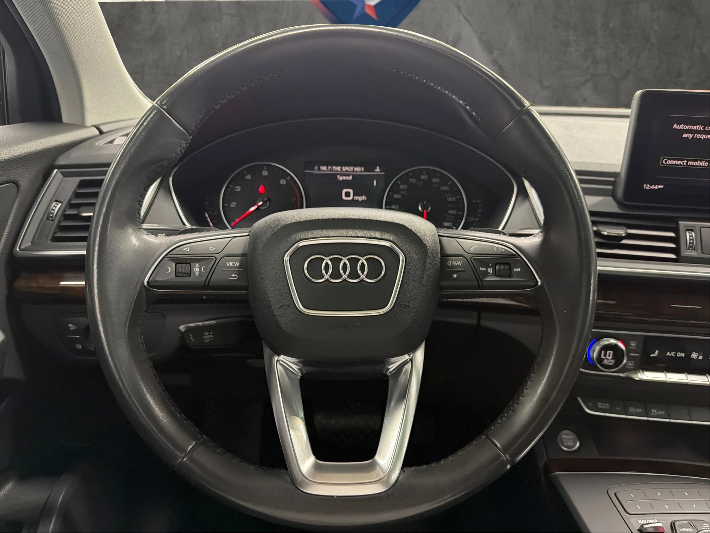 Used 2018 Audi Q5 2.0T Premium image 38