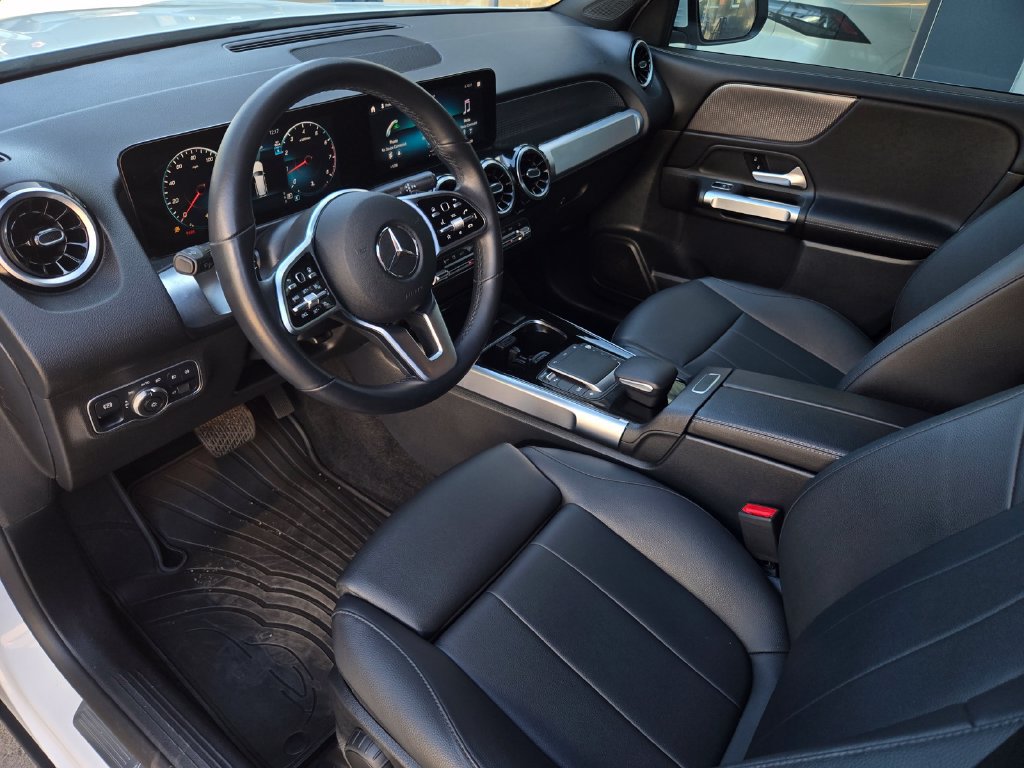 Used 2022 Mercedes-Benz GLB 250 image 10