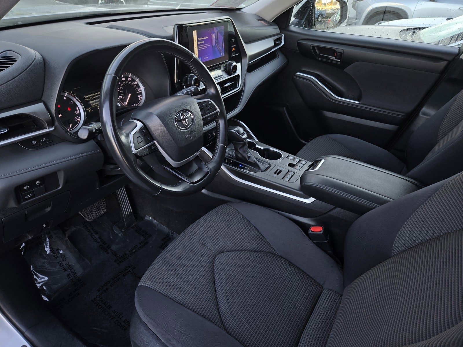 Certified 2024 Toyota Highlander LE image 8