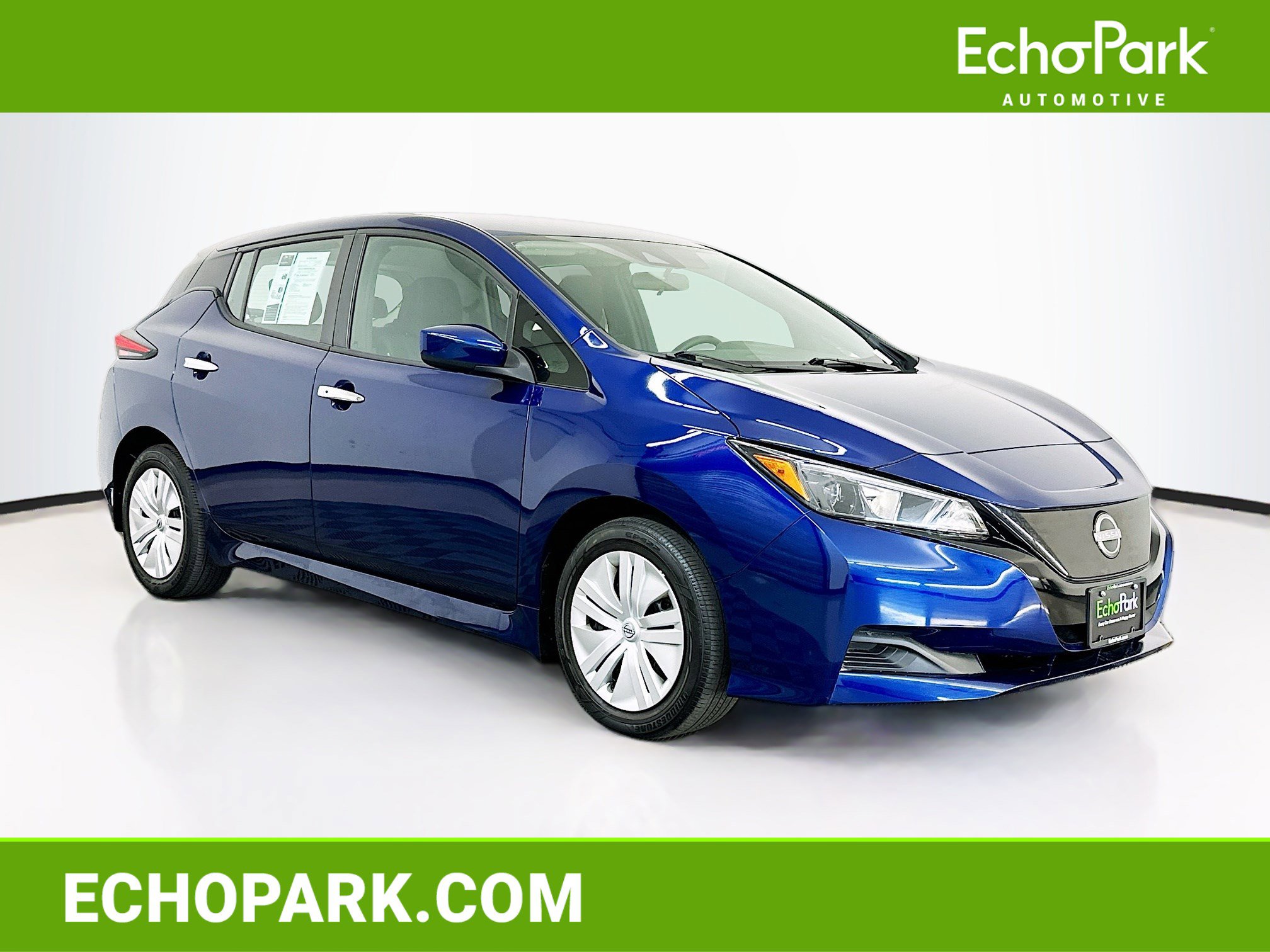 Used 2025 Nissan Leaf S FWD image 1