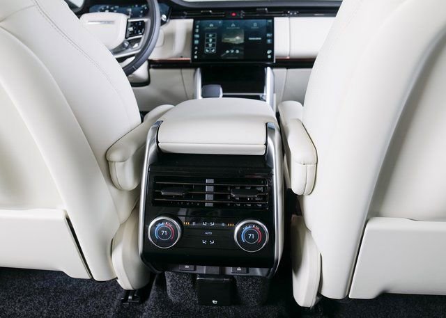 New 2026 Land Rover Range Rover SE AWD/4WD image 18
