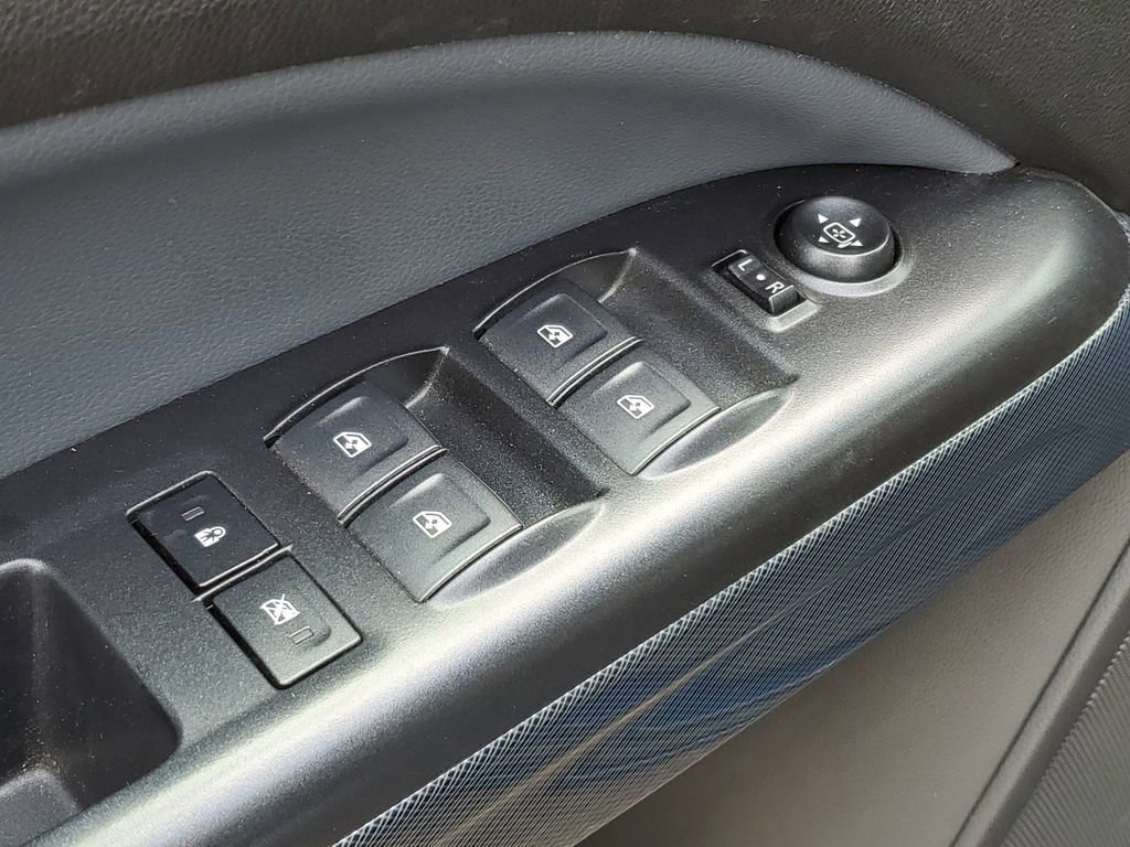 Used 2019 Chevrolet Colorado Z71 AWD/4WD image 22