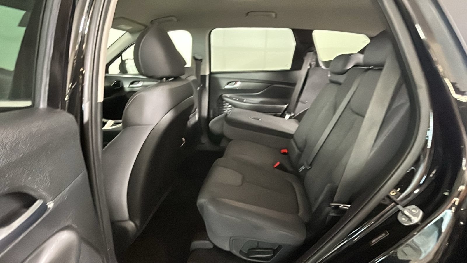 Used 2023 Hyundai Santa Fe SEL AWD/4WD image 31