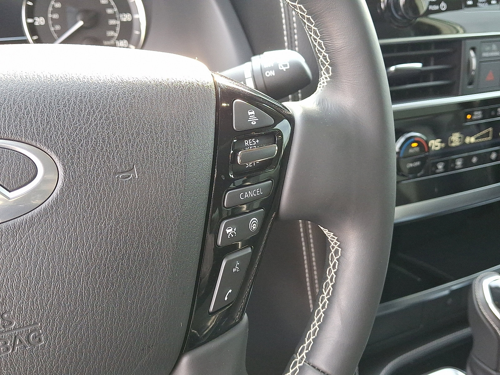 Certified 2024 INFINITI QX80 Premium Select w/ Cargo Package image 23