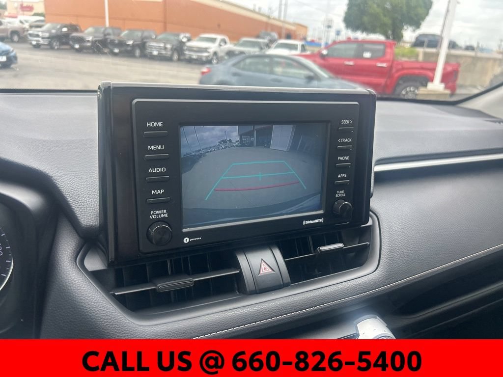 Used 2020 Toyota RAV4 LE FWD image 13