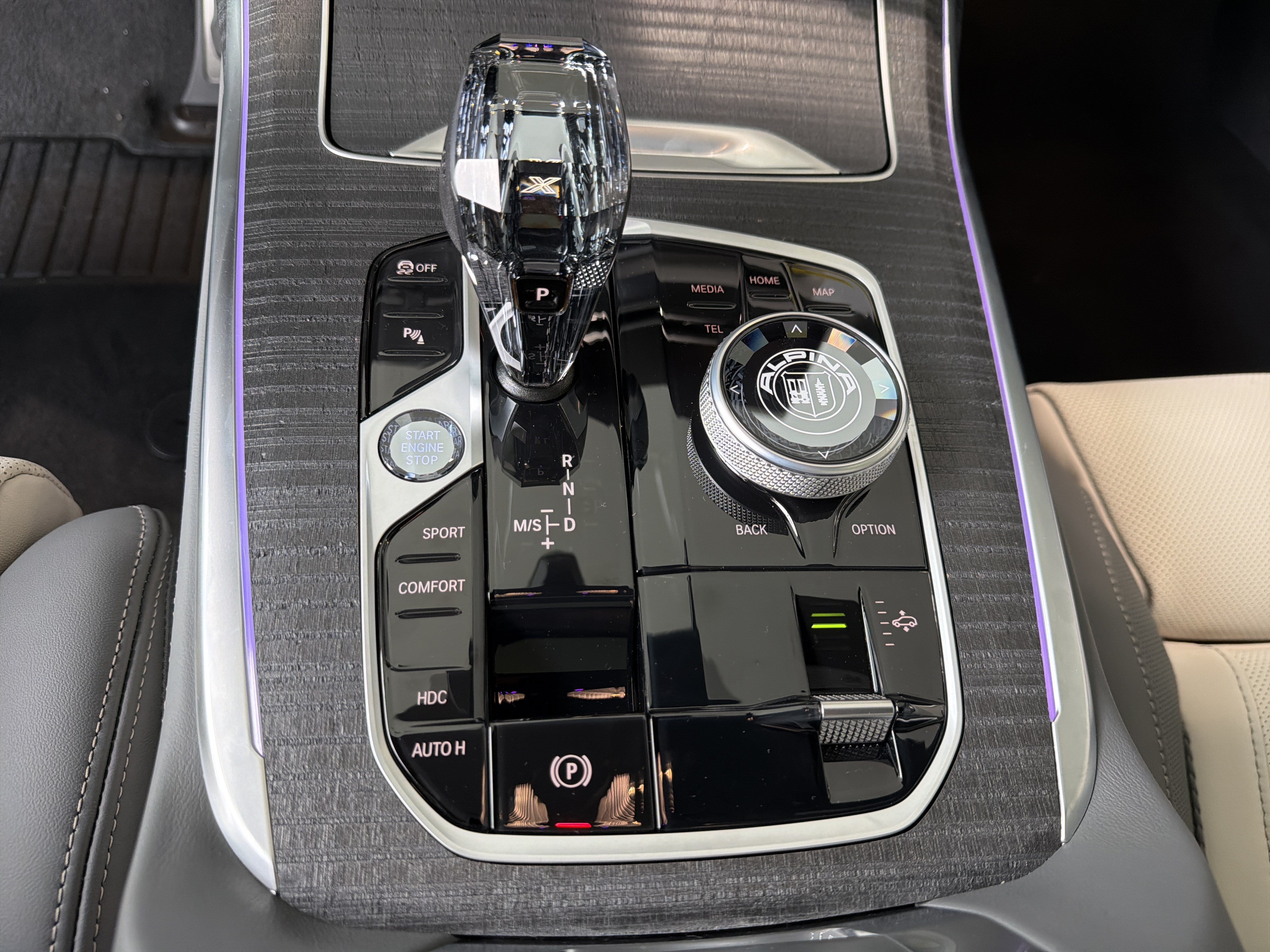 New 2026 BMW ALPINA XB7 AWD/4WD image 10