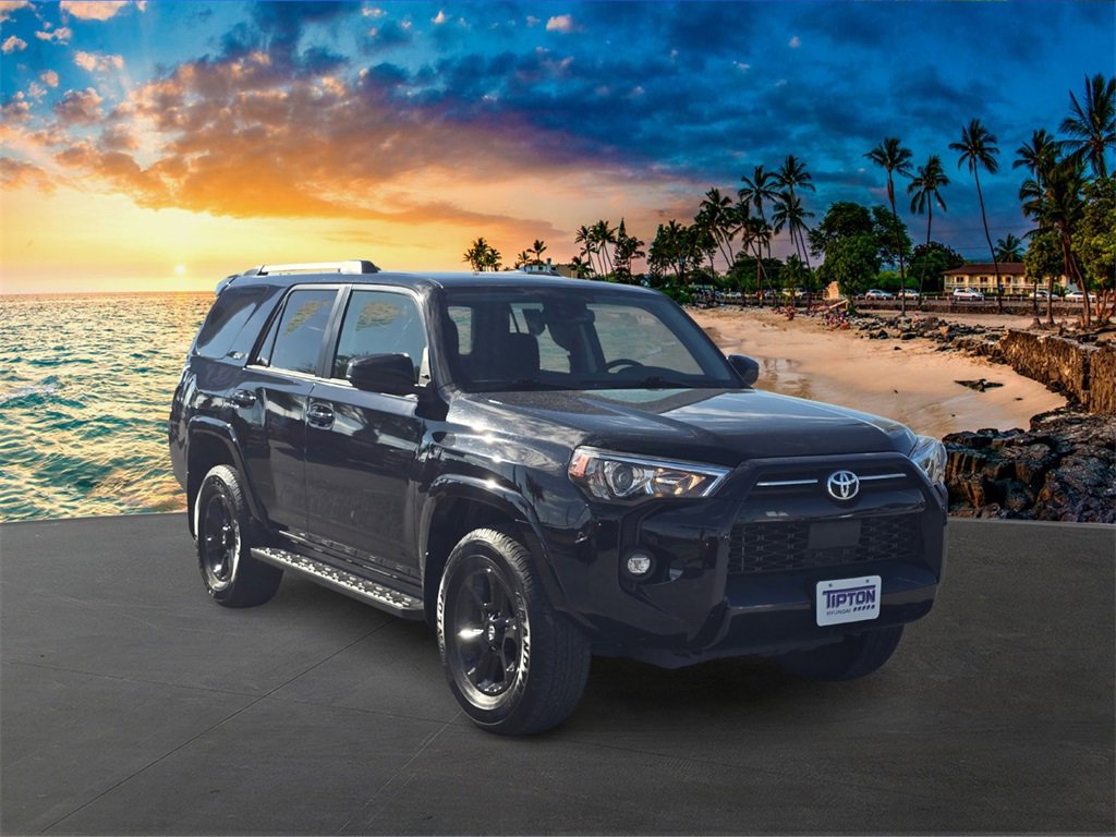 Used 2024 Toyota 4Runner SR5 image 3