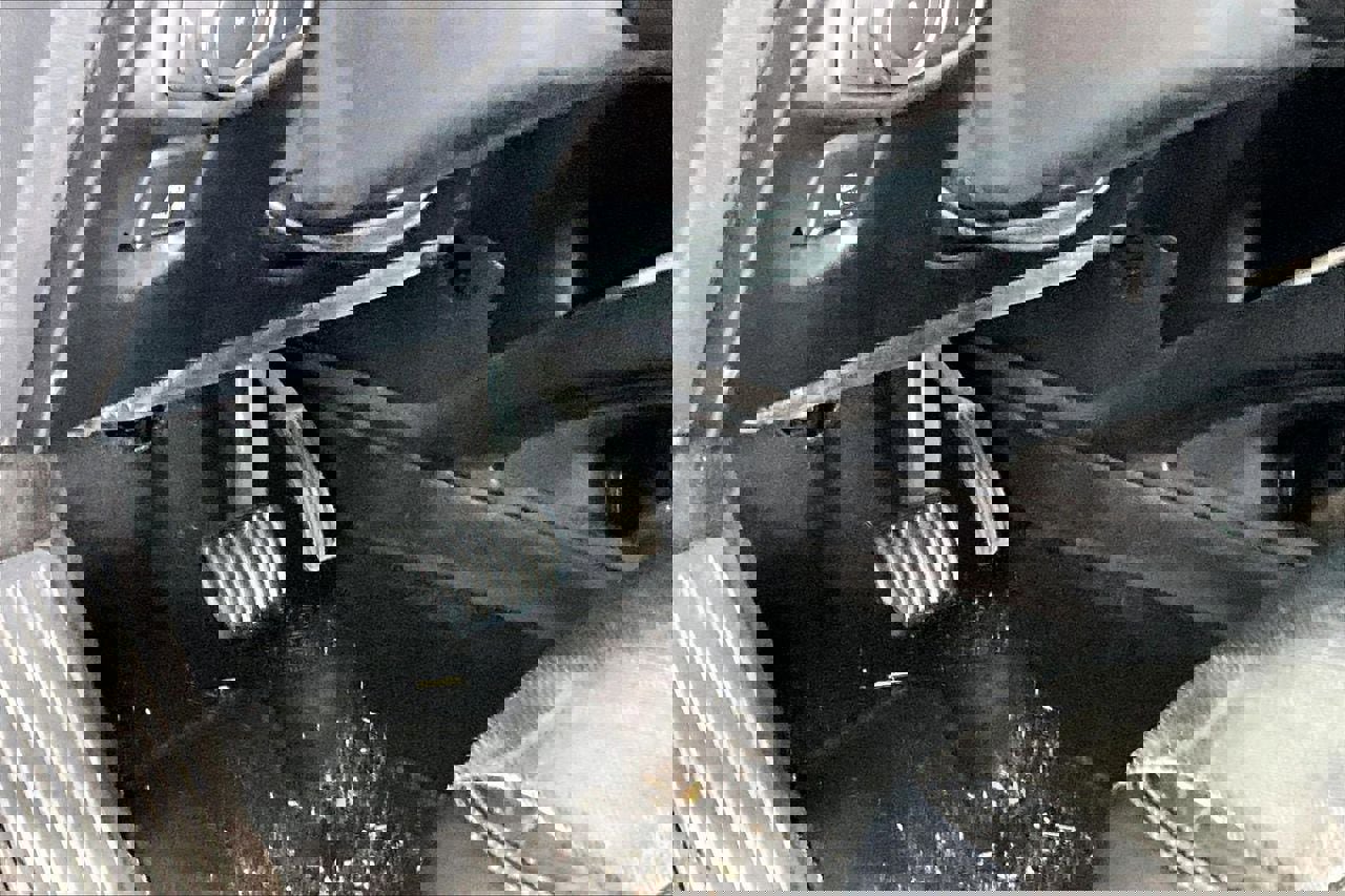 Used 2017 Lincoln MKZ Reserve FWD image 18