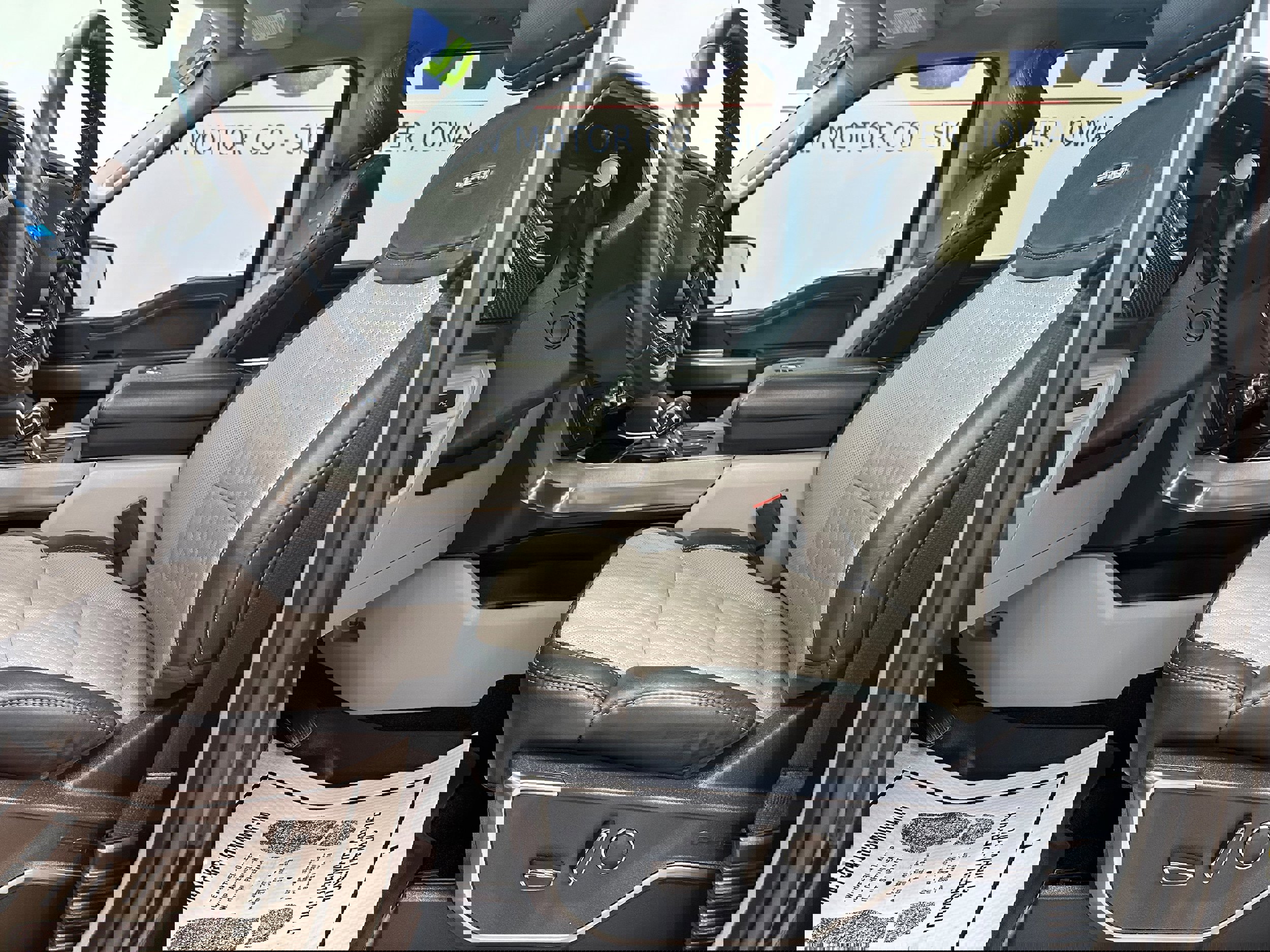 Used 2022 Ford F150 Limited image 11