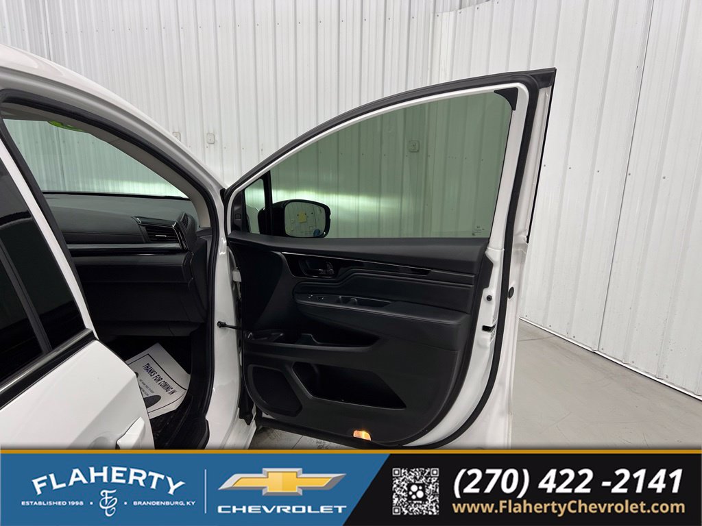 Used 2025 Honda Odyssey Elite image 12