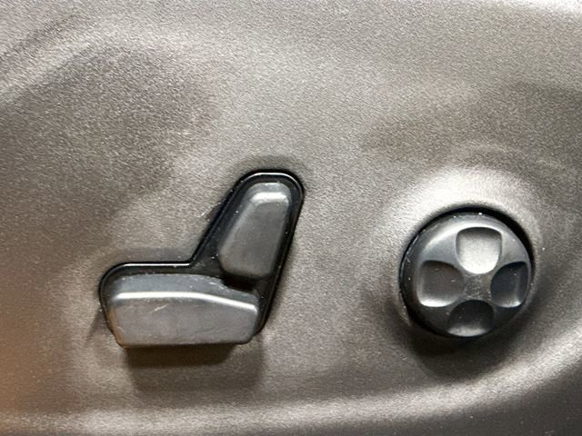 Used 2019 Jeep Cherokee Latitude Plus w/ Cold Weather Group image 19