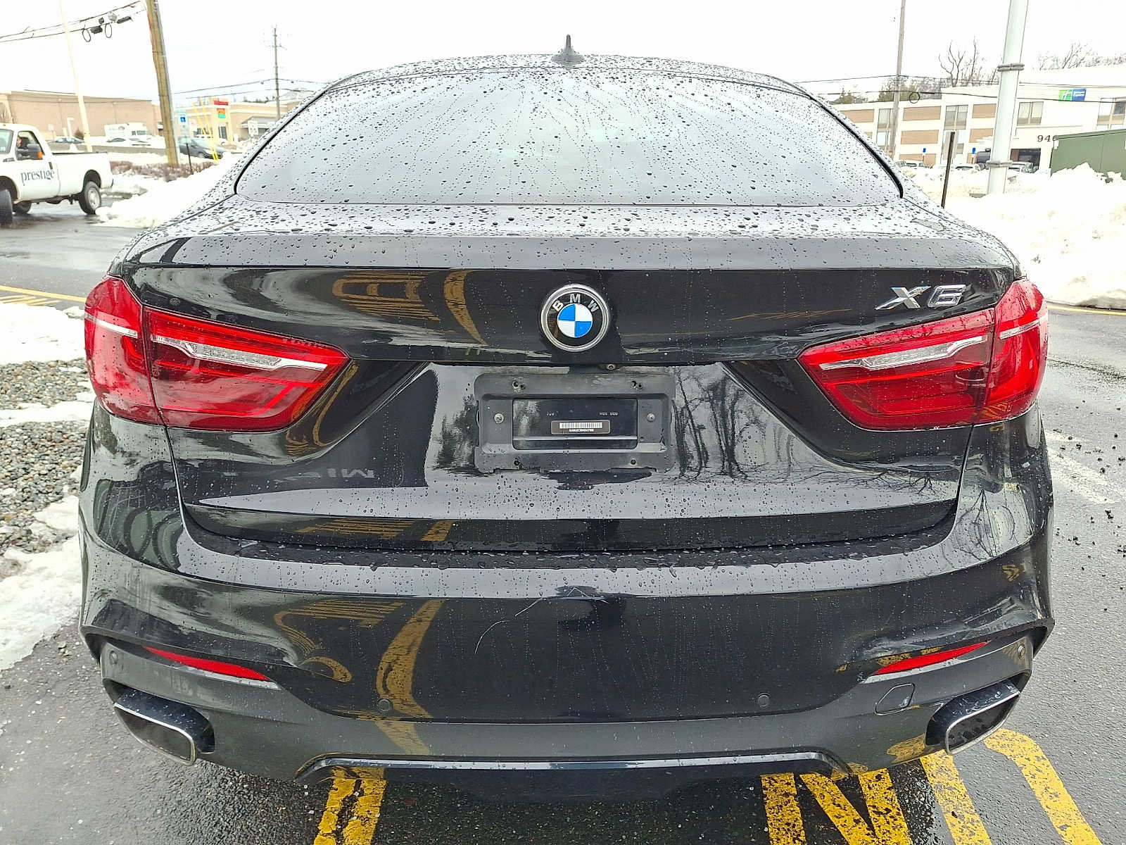 Used 2017 BMW X6 xDrive35i w/ M Sport Package image 6