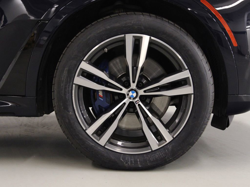 Used 2023 BMW X7 xDrive40i w/ Executive Package image 10