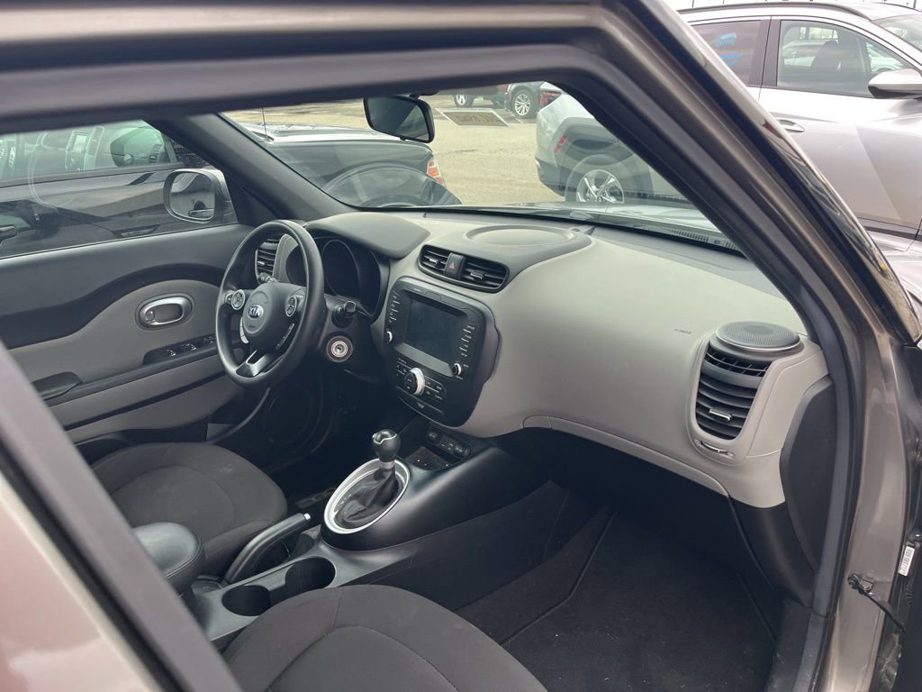 Used 2018 Kia Soul w/ Convenience Package image 8