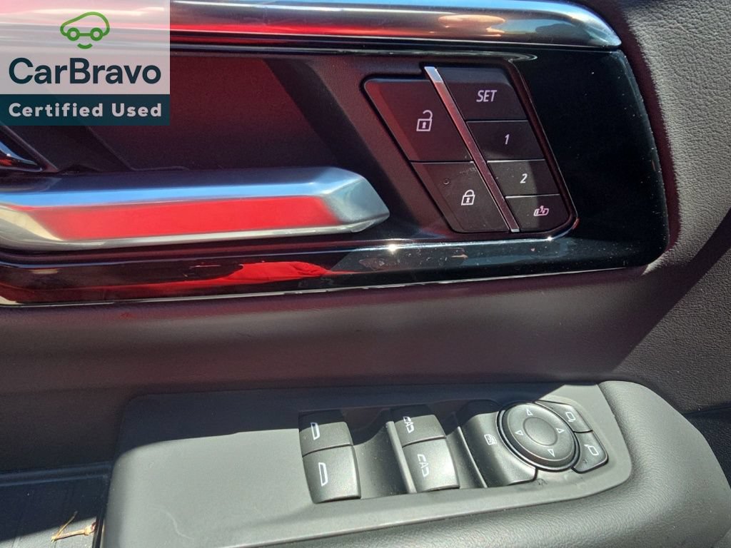 Certified 2025 Chevrolet Tahoe LT w/ Sun And Tow Package AWD/4WD image 12