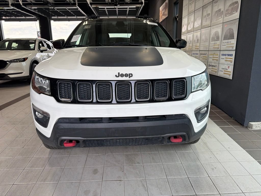 Used 2018 Jeep Compass Trailhawk AWD/4WD image 2