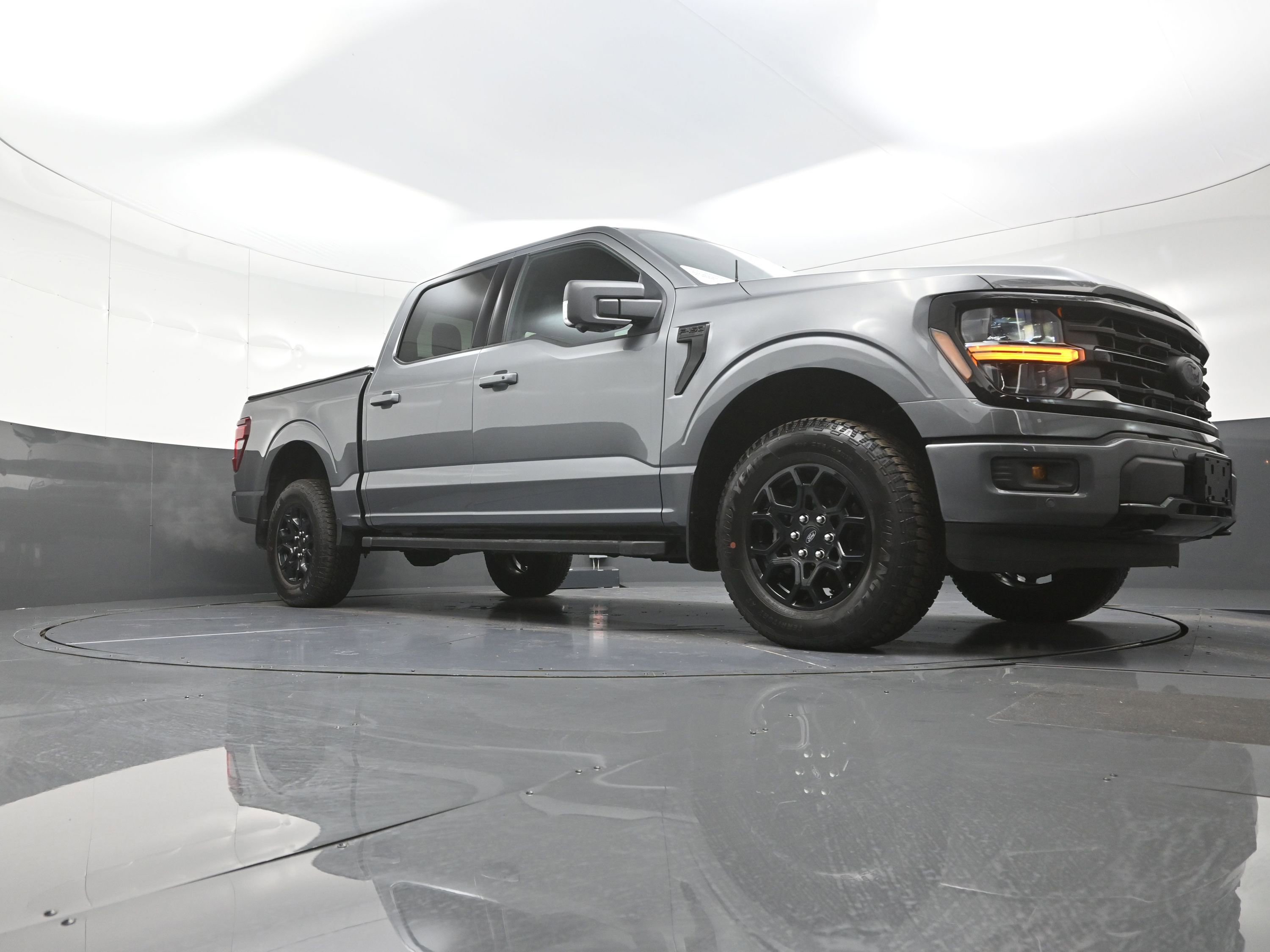 Used 2024 Ford F150 XLT w/ Equipment Group 302A MID image 9