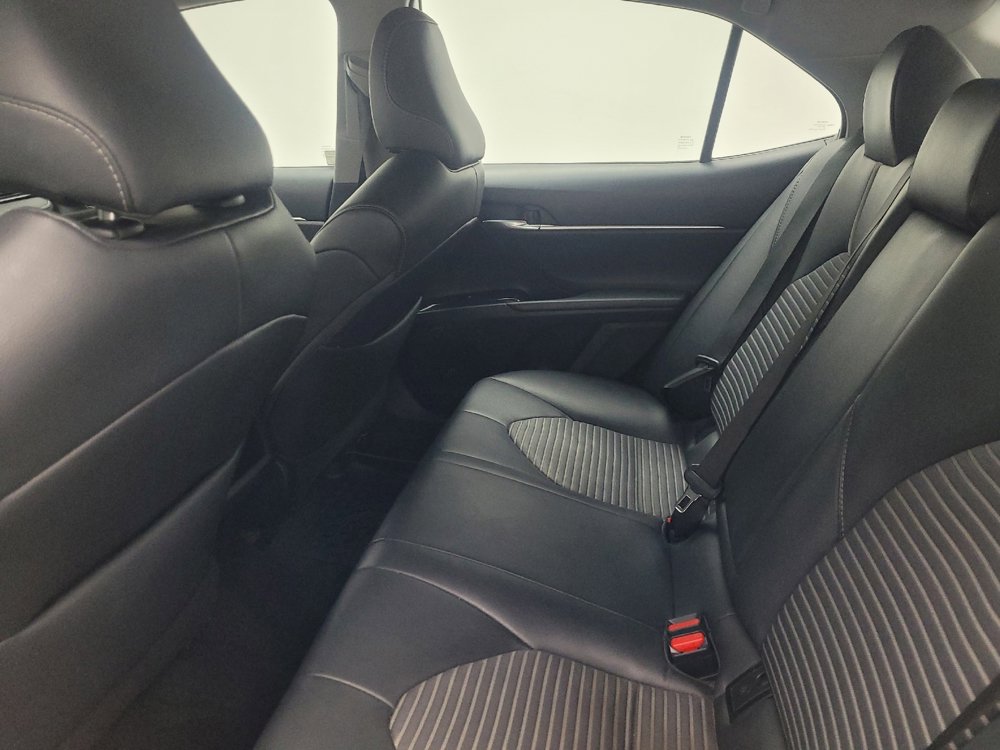 Used 2019 Toyota Camry SE w/ Protection Package (Q2) image 18