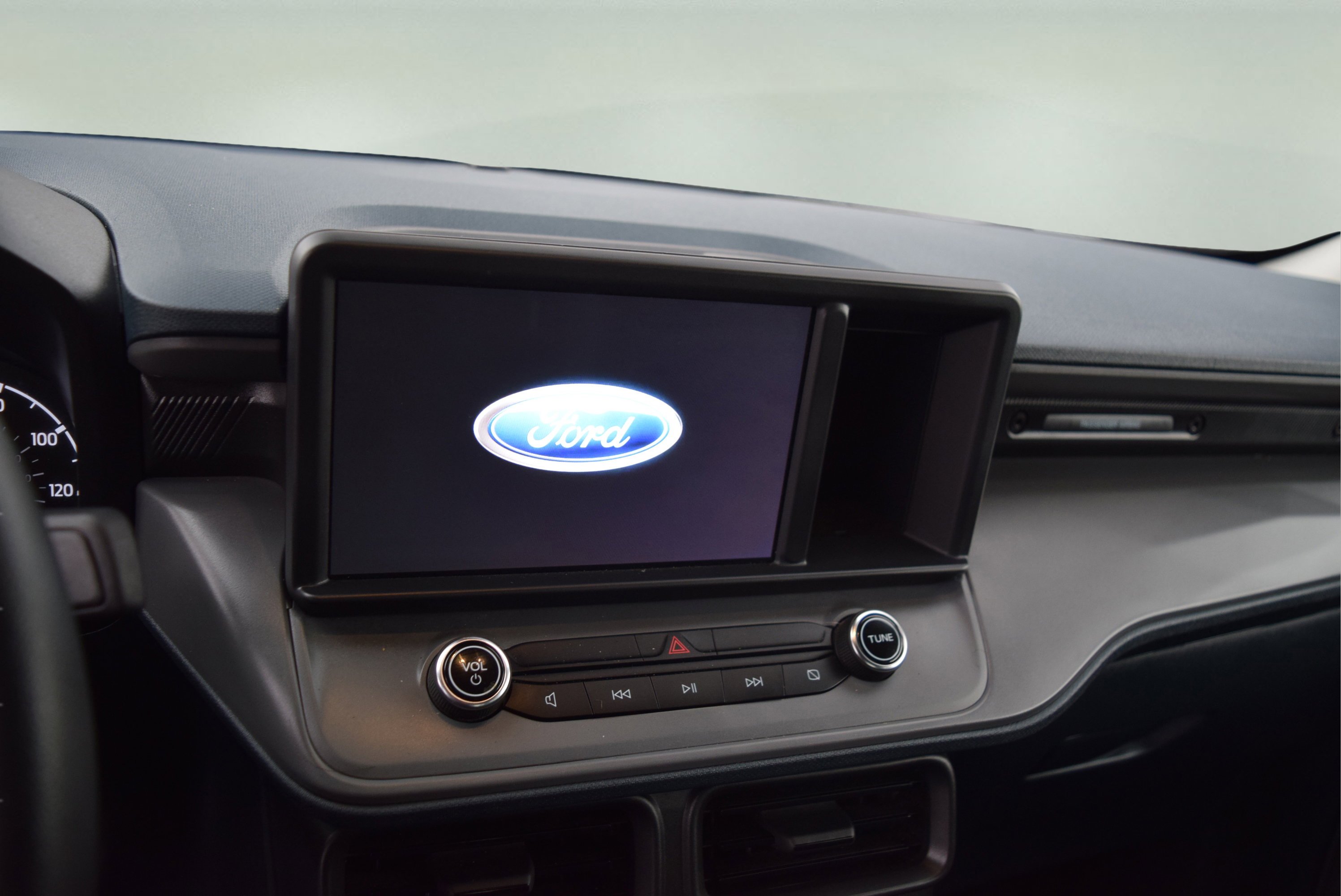 Used 2024 Ford Maverick XL image 13