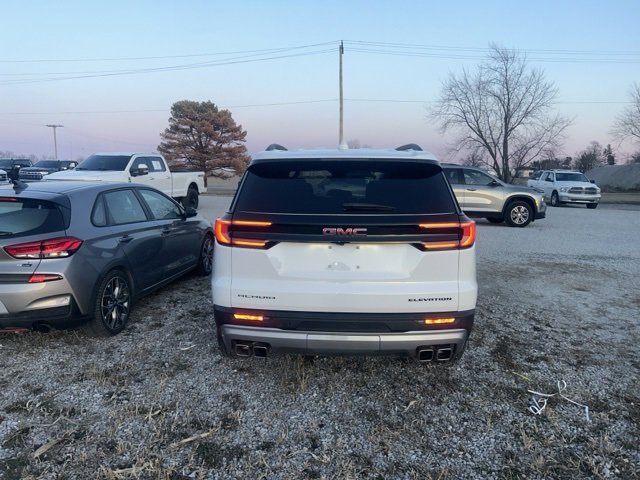 Used 2025 GMC Acadia Elevation image 6