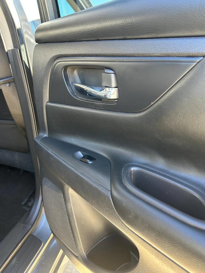 Used 2018 Nissan Altima 2.5 S w/ S Convenience Package image 38