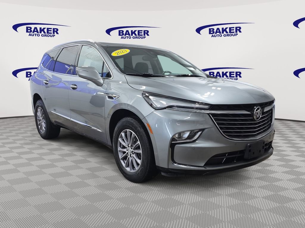 Certified 2023 Buick Enclave Essence image 3