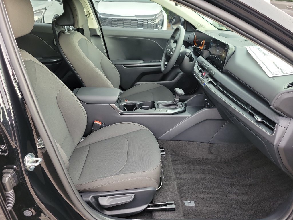 New 2027 Kia K4 FWD image 5